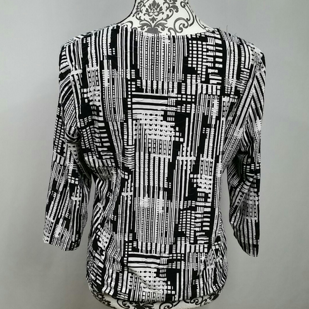 JM Collection Top - Picture 4 of 6